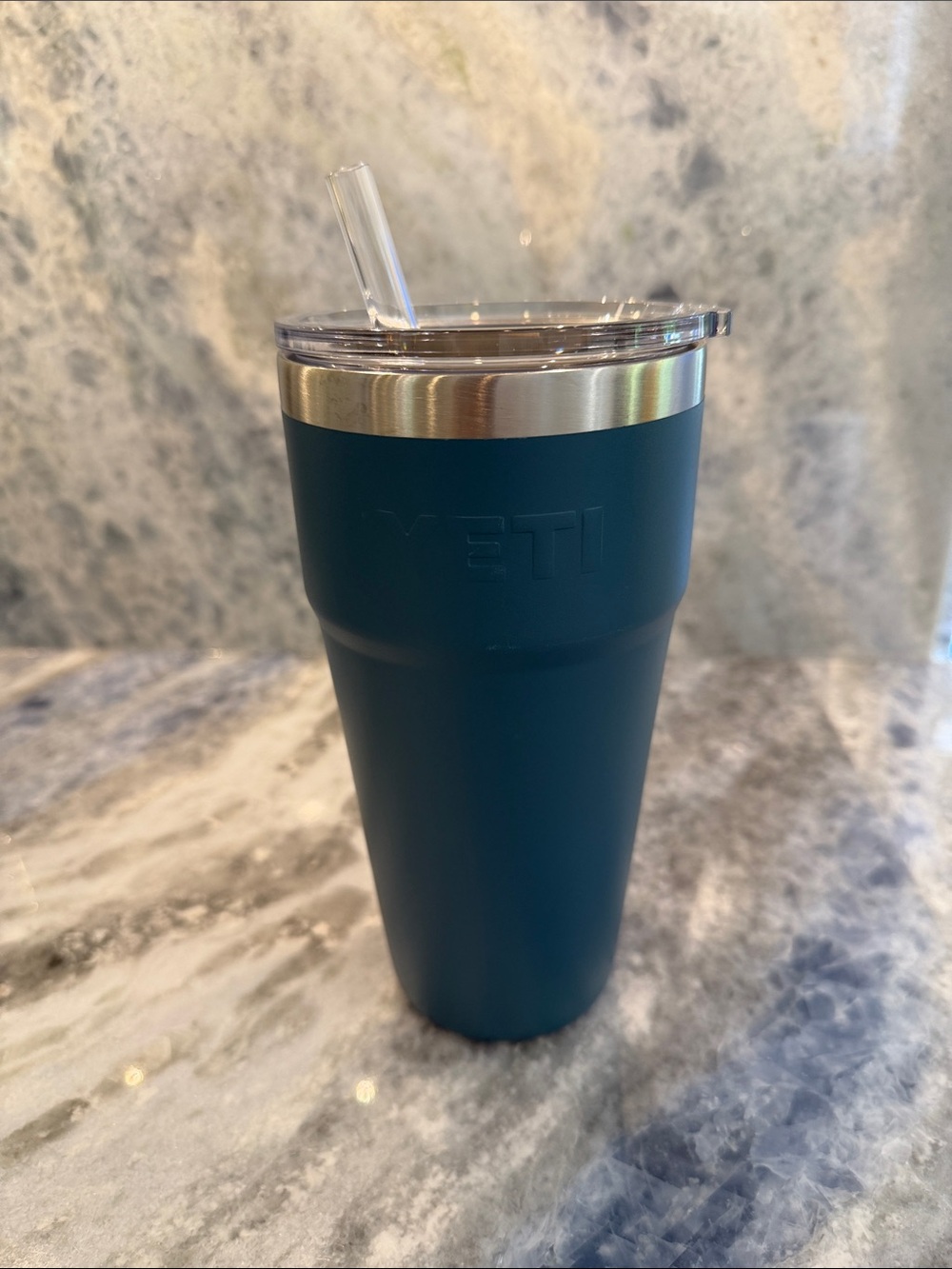 Yeti RAMBLER®
26 OZ STACKABLE CUP Nordic Blue